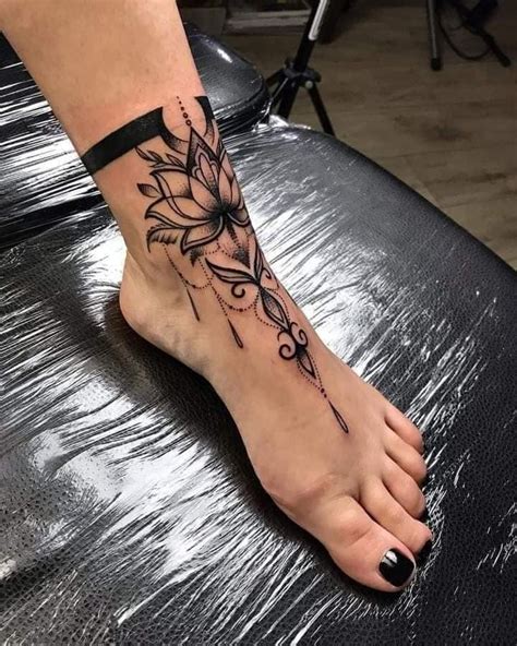 tatuajes en el empeine para mujer|Las 10 mejores ideas e inspiración sobre tatuajes en el empeine。